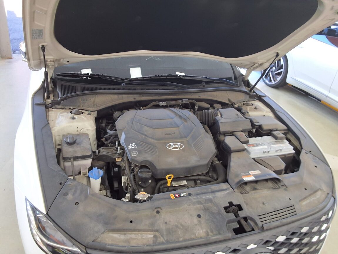 HYUNDAI THE NEW GRANDEUR IG GASOLINE 3.3 LE BLANC 2022 - zdjęcie 18