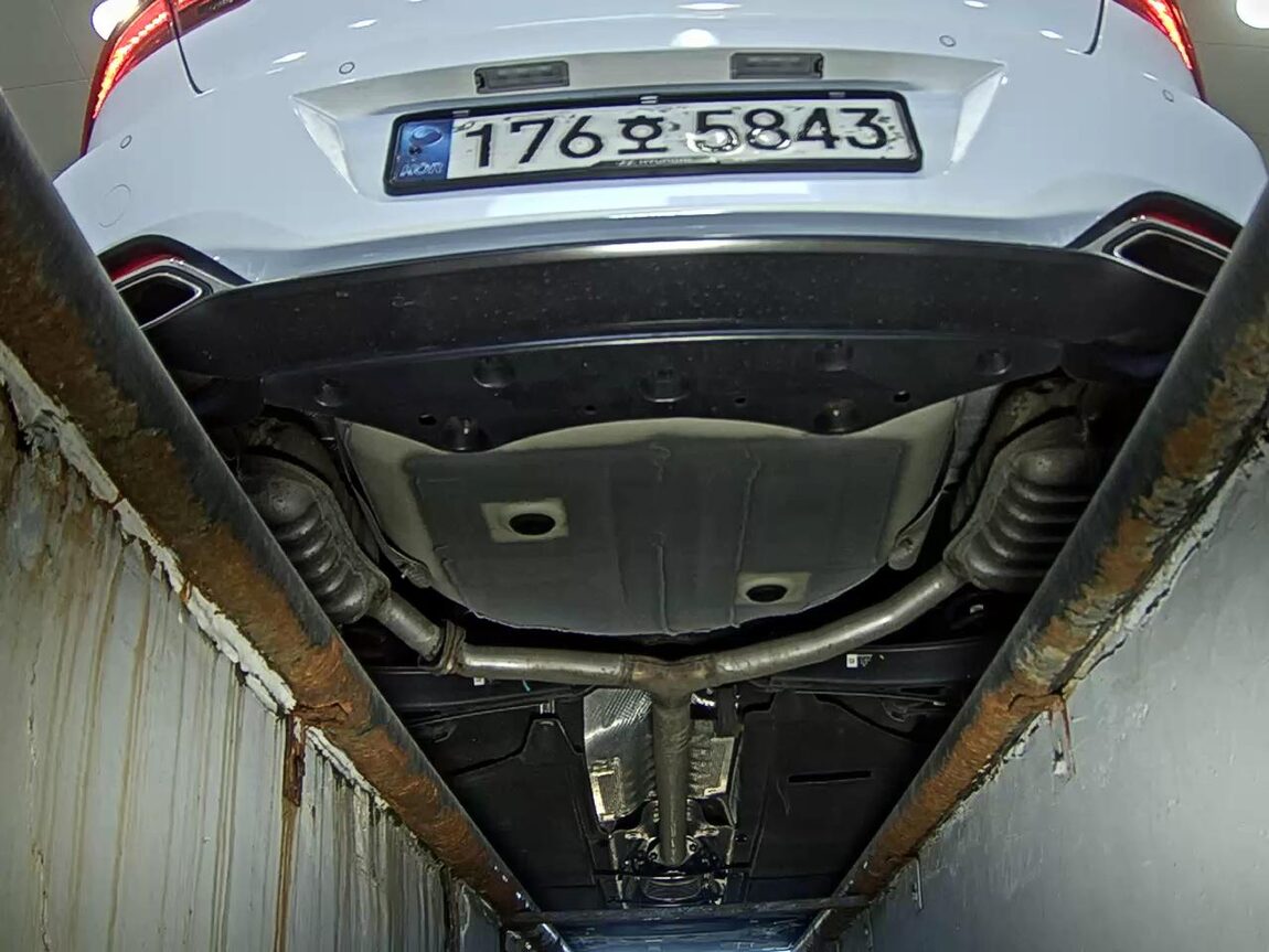 HYUNDAI THE NEW GRANDEUR IG GASOLINE 3.3 LE BLANC 2022 - zdjęcie 8