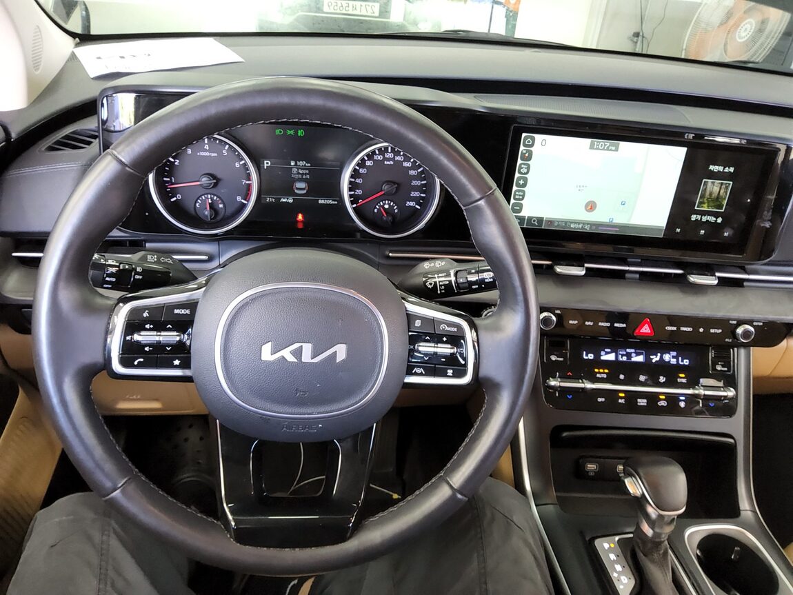 KIA NEW CARNIVAL (KA4) 9-SEATER GASOLINE PRESTIGE 2023 - zdjęcie 17
