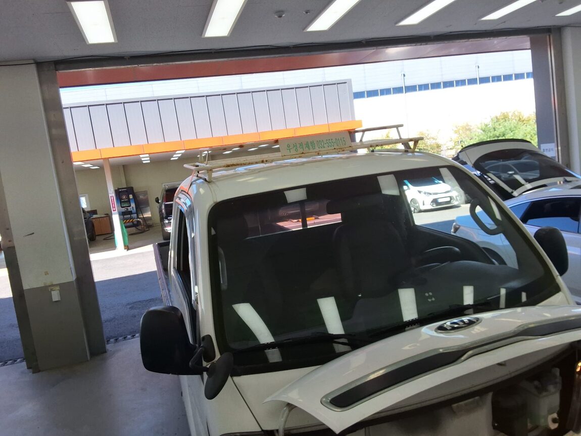 KIA BONGO III CARGO 1.2 TON STANDARD CAB EXTRA LONG WHEELBASE 2014 - zdjęcie 23
