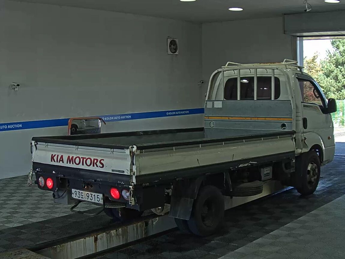KIA BONGO III CARGO 1.2 TON STANDARD CAB EXTRA LONG WHEELBASE 2014 - zdjęcie 5