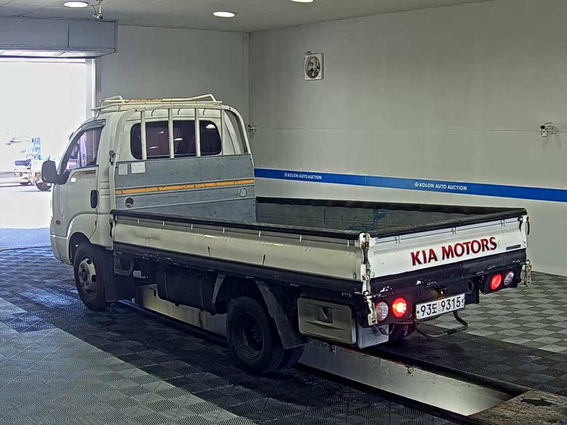 KIA BONGO III CARGO 1.2 TON STANDARD CAB EXTRA LONG WHEELBASE 2014 - zdjęcie 6