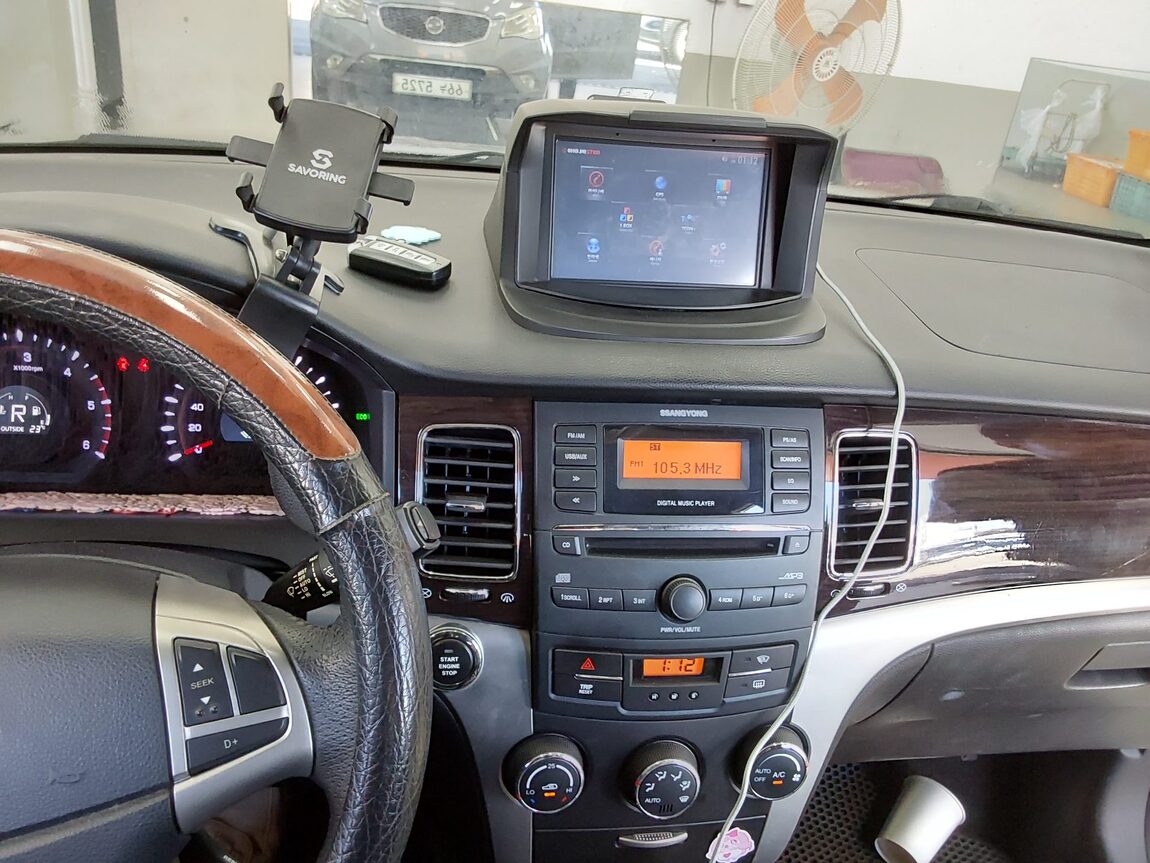 KG MOBILITY (SSANGYONG) KORANDO C CLUBBY 2WD PARK 2011 - zdjęcie 17