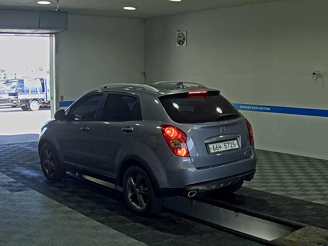 KG MOBILITY (SSANGYONG) KORANDO C CLUBBY 2WD PARK 2011 - zdjęcie 6