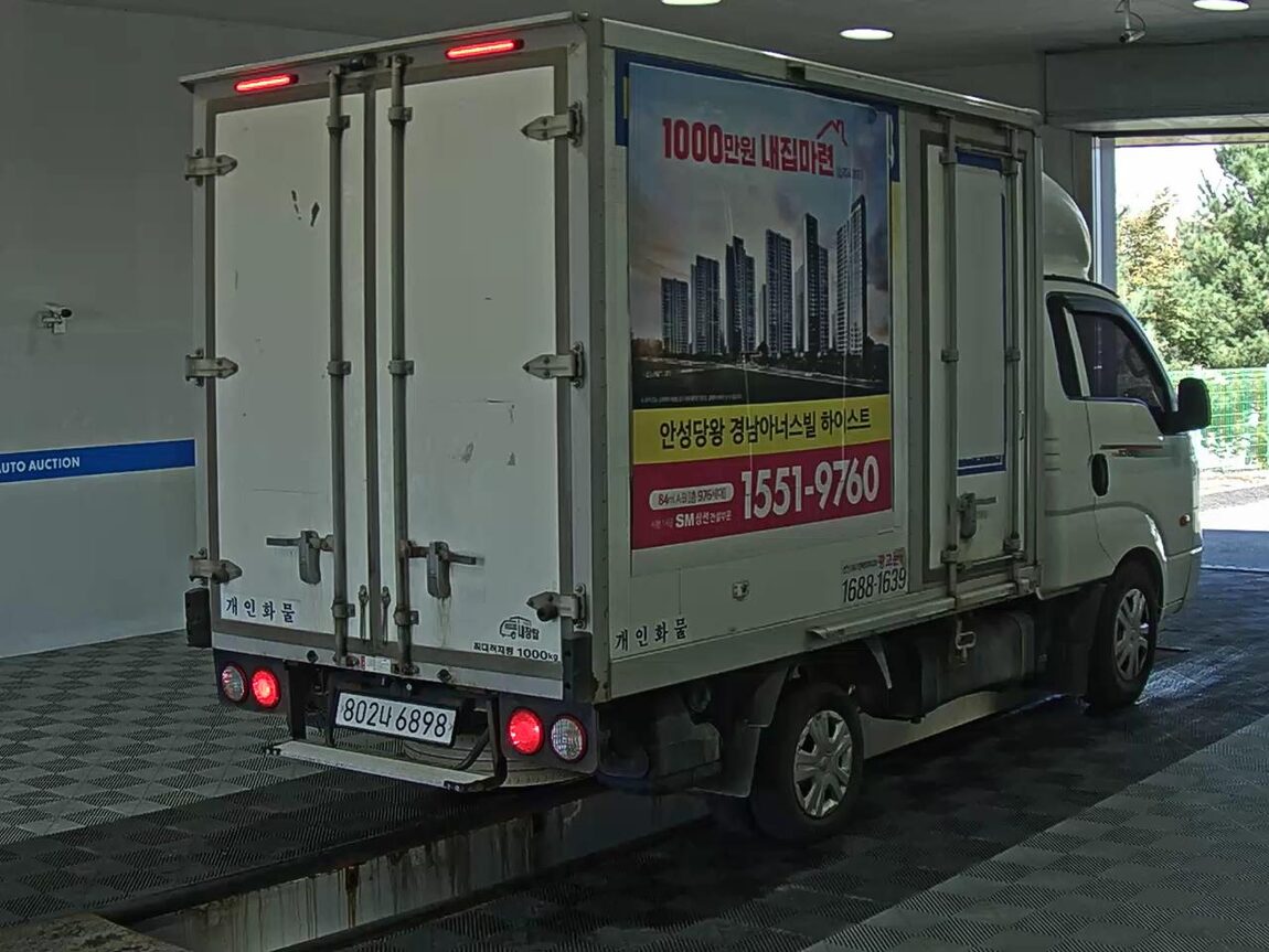 KIA THE NEW BONGO III CARGO BUILT-IN BOX TRUCK PLUS MODEL 2020 - zdjęcie 5