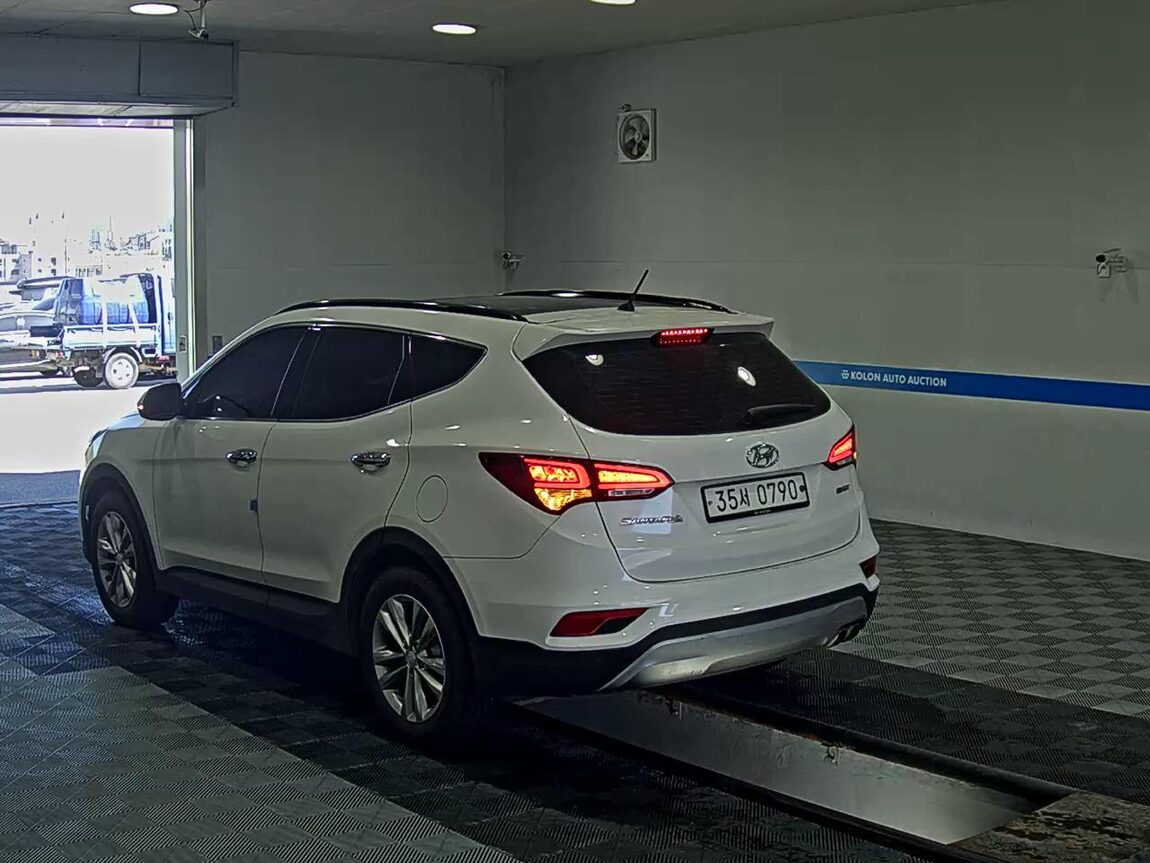 HYUNDAI SANTA FE THE PRIME DIESEL R2.0 2WD PREMIUM 2016 - zdjęcie 6