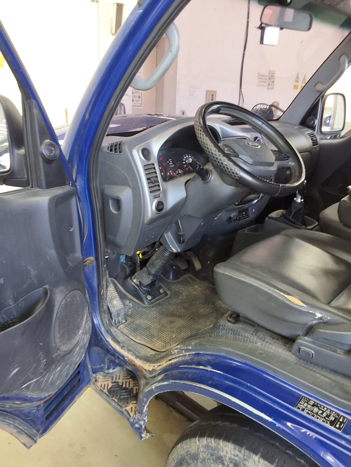 KIA BONGO III CARGO 1.2 TON STANDARD CAB EXTRA LONG WHEELBASE 2019 - zdjęcie 10