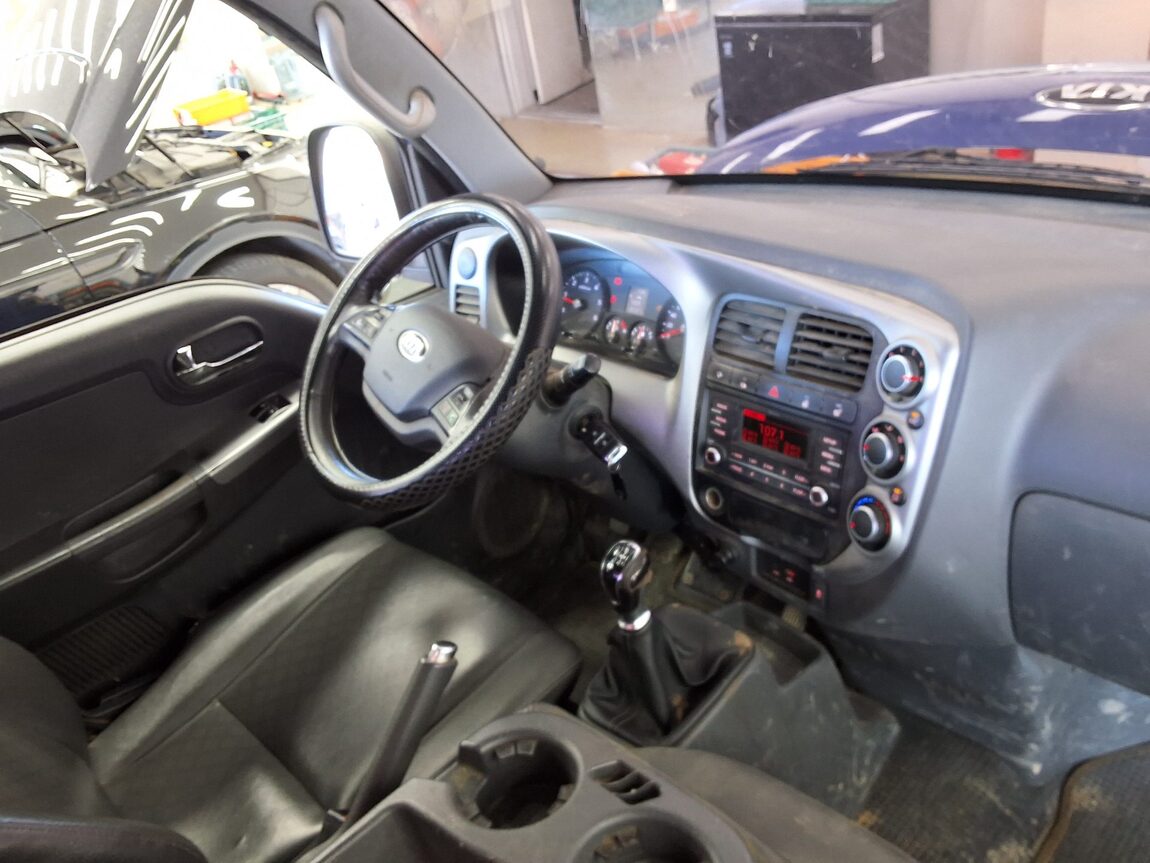 KIA BONGO III CARGO 1.2 TON STANDARD CAB EXTRA LONG WHEELBASE 2019 - zdjęcie 11