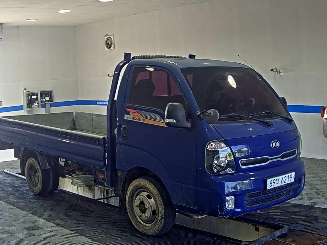 KIA BONGO III CARGO 1.2 TON STANDARD CAB EXTRA LONG WHEELBASE 2019 - zdjęcie 3