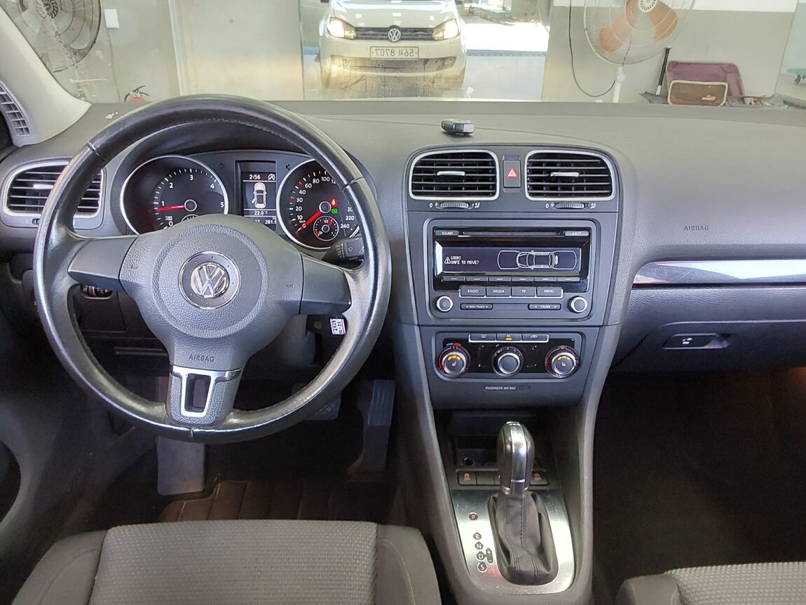 VOLKSWAGEN GOLF (6TH GEN) 1.6 TDI BLUEMOTION 2012 - zdjęcie 11