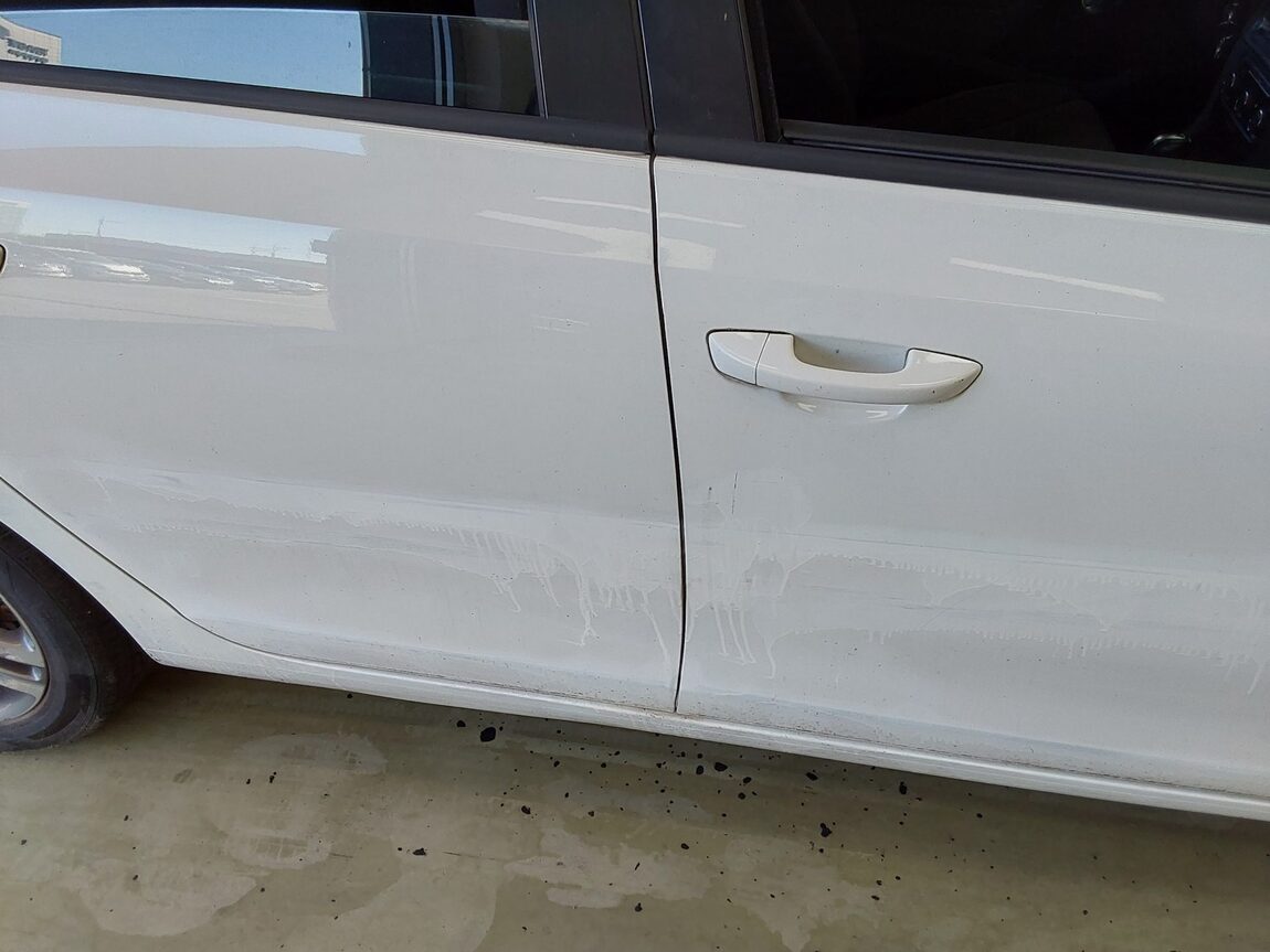 VOLKSWAGEN GOLF (6TH GEN) 1.6 TDI BLUEMOTION 2012 - zdjęcie 25