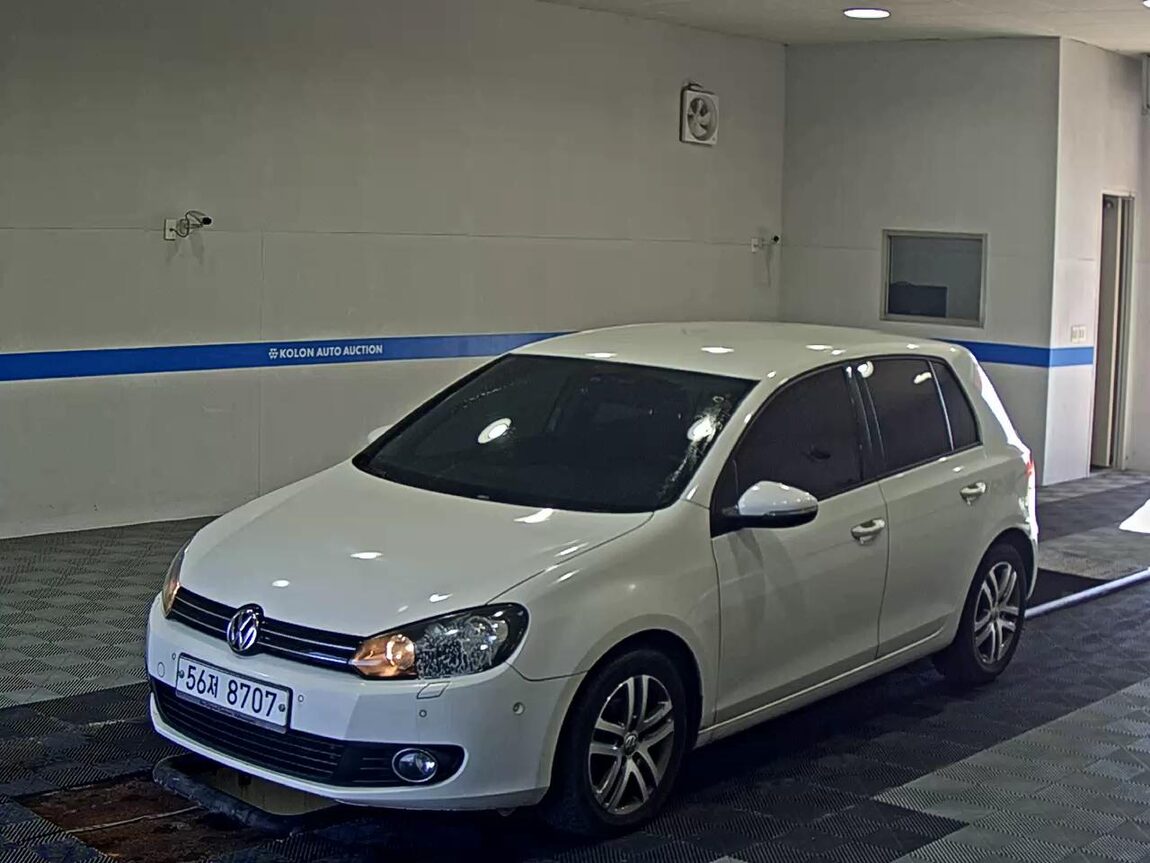 VOLKSWAGEN GOLF (6TH GEN) 1.6 TDI BLUEMOTION 2012 - zdjęcie 2