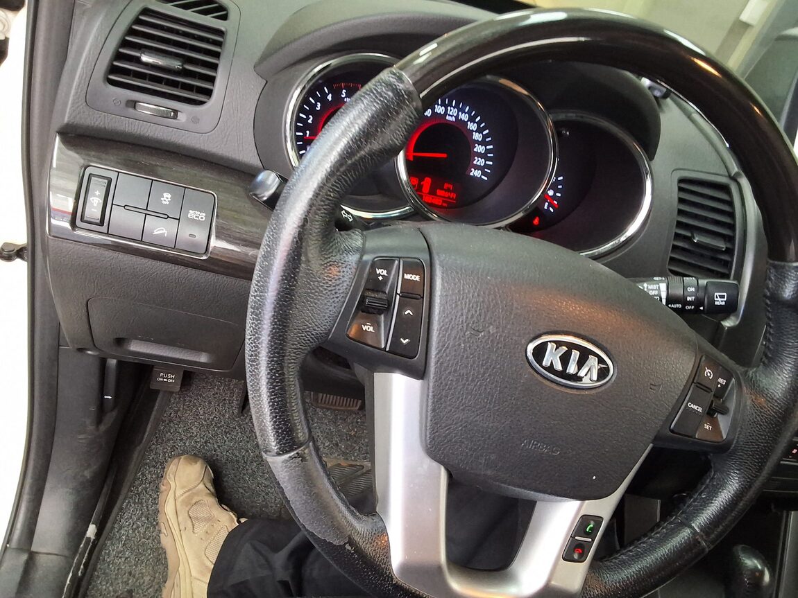 KIA SORENTO R DIESEL 2.0 2WD TLX LUXURY MODEL 2011 - zdjęcie 23