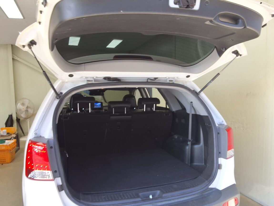 KIA SORENTO R DIESEL 2.0 2WD TLX LUXURY MODEL 2011 - zdjęcie 16