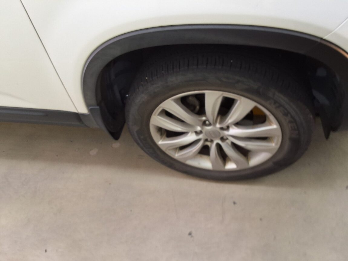KIA SORENTO R DIESEL 2.0 2WD TLX LUXURY MODEL 2011 - zdjęcie 21