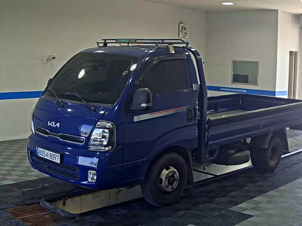 KIA THE NEW BONGO III CARGO 1.2 TON STANDARD CAB EXTRA LONG WHEELBASE GL 2023 - zdjęcie 2