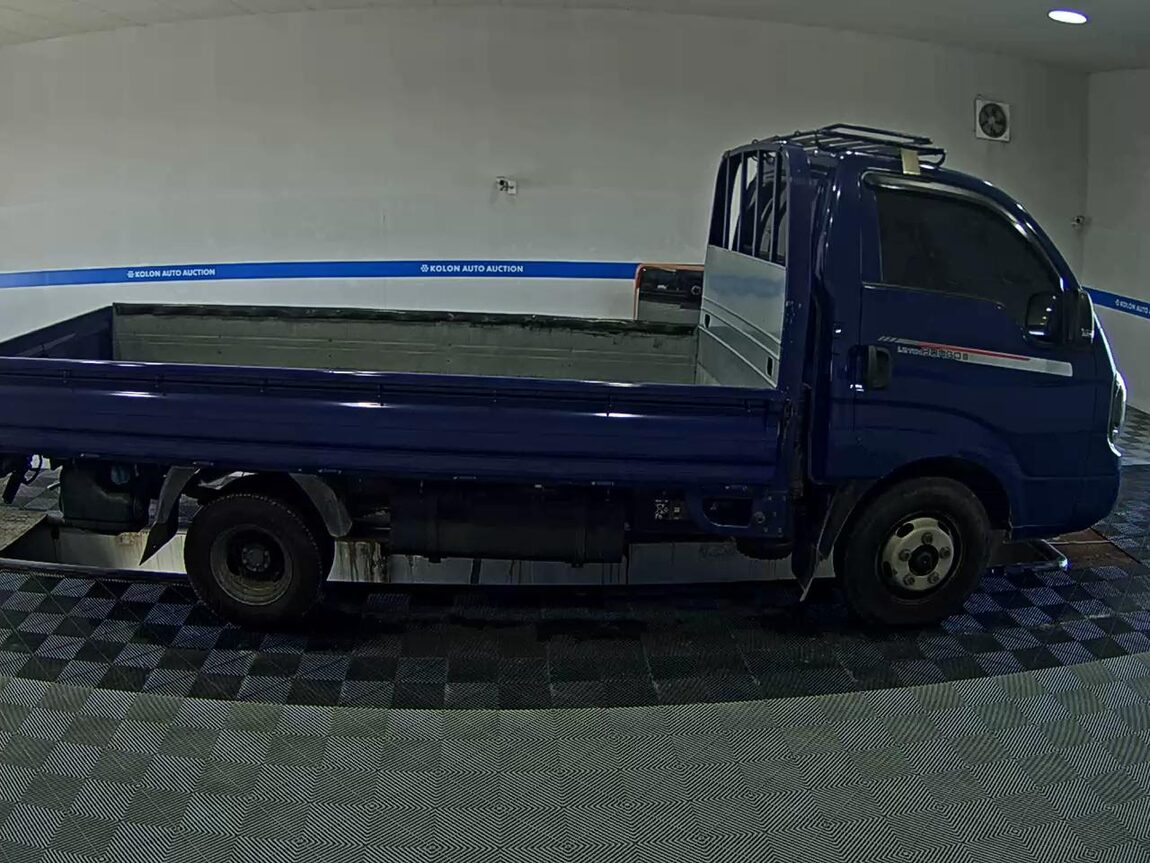 KIA THE NEW BONGO III CARGO 1.2 TON STANDARD CAB EXTRA LONG WHEELBASE GL 2023 - zdjęcie 4