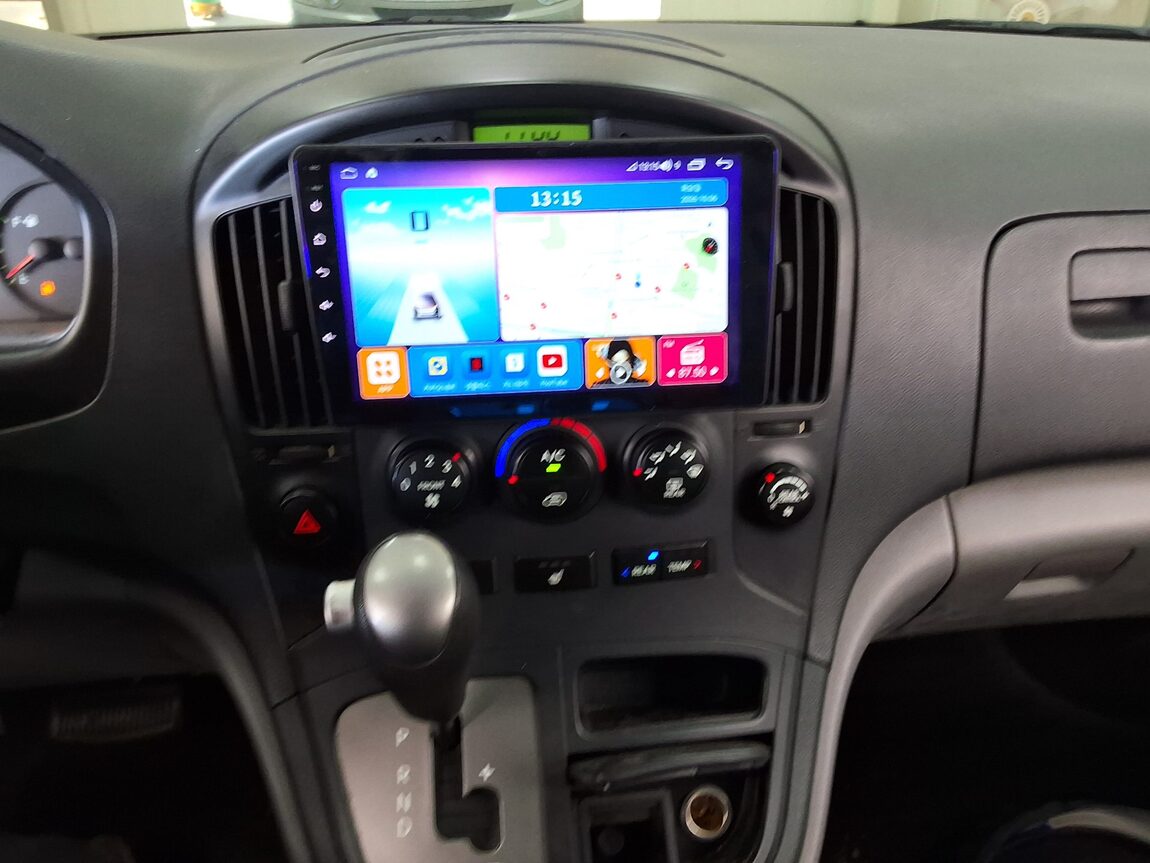 HYUNDAI GRAND STAREX 12-SEATER DIESEL CVX DELUXE 2016 - zdjęcie 23