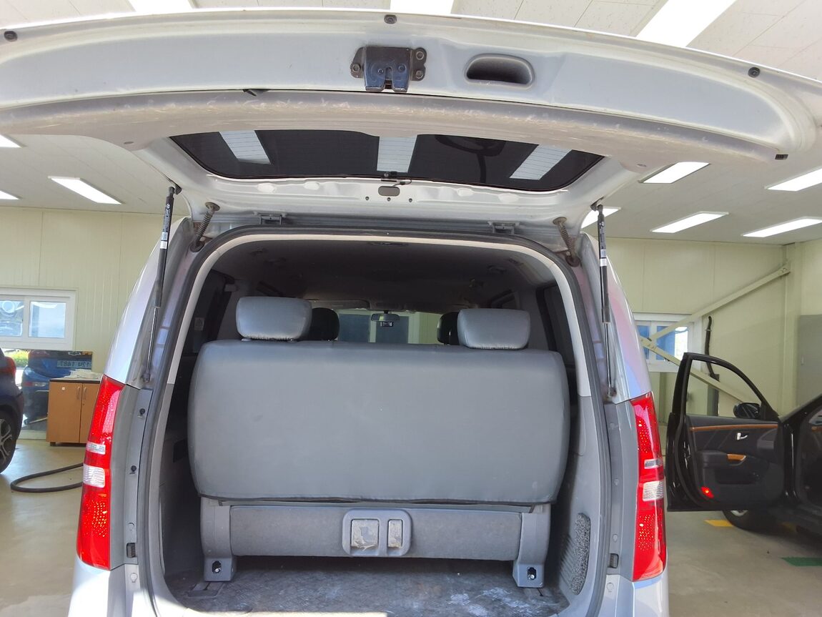 HYUNDAI GRAND STAREX 12-SEATER DIESEL CVX DELUXE 2016 - zdjęcie 16