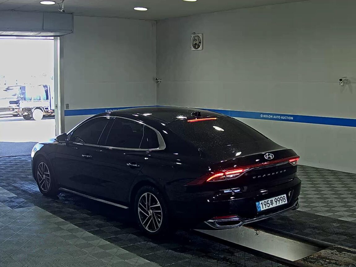 HYUNDAI THE NEW GRANDEUR IG GASOLINE 2.5 PREMIUM CHOICE 2020 - zdjęcie 6