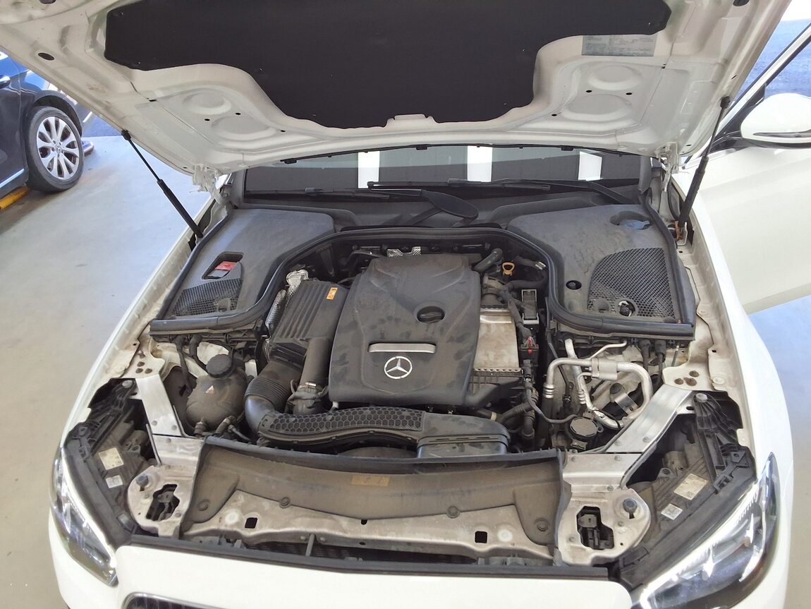 MERCEDES-BENZ E-CLASS (5TH GEN) E250 AVANTGARDE 2021 - zdjęcie 20