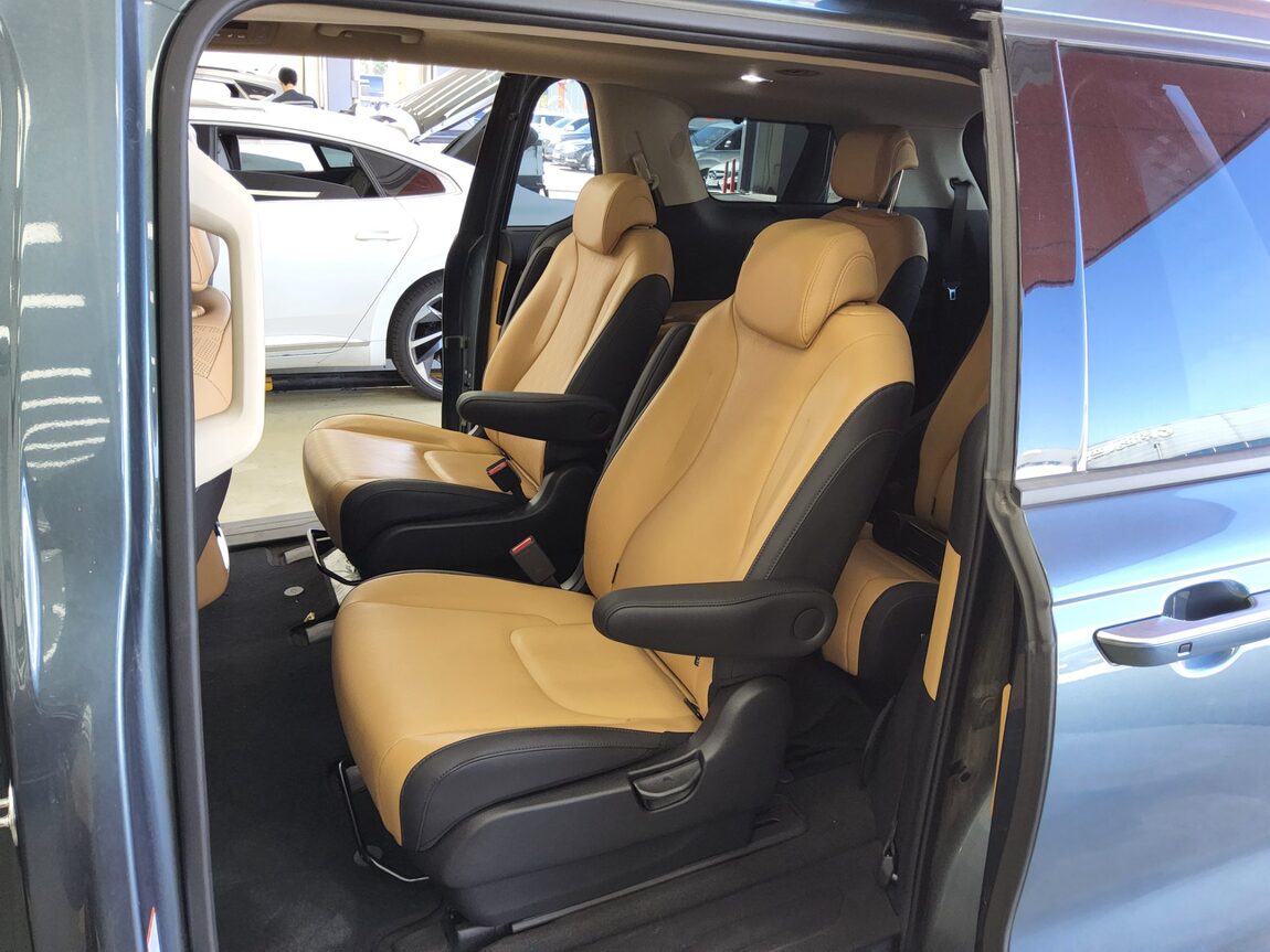 KIA NEW CARNIVAL (KA4) 9-SEATER DIESEL NOBLESSE 2023 - zdjęcie 12
