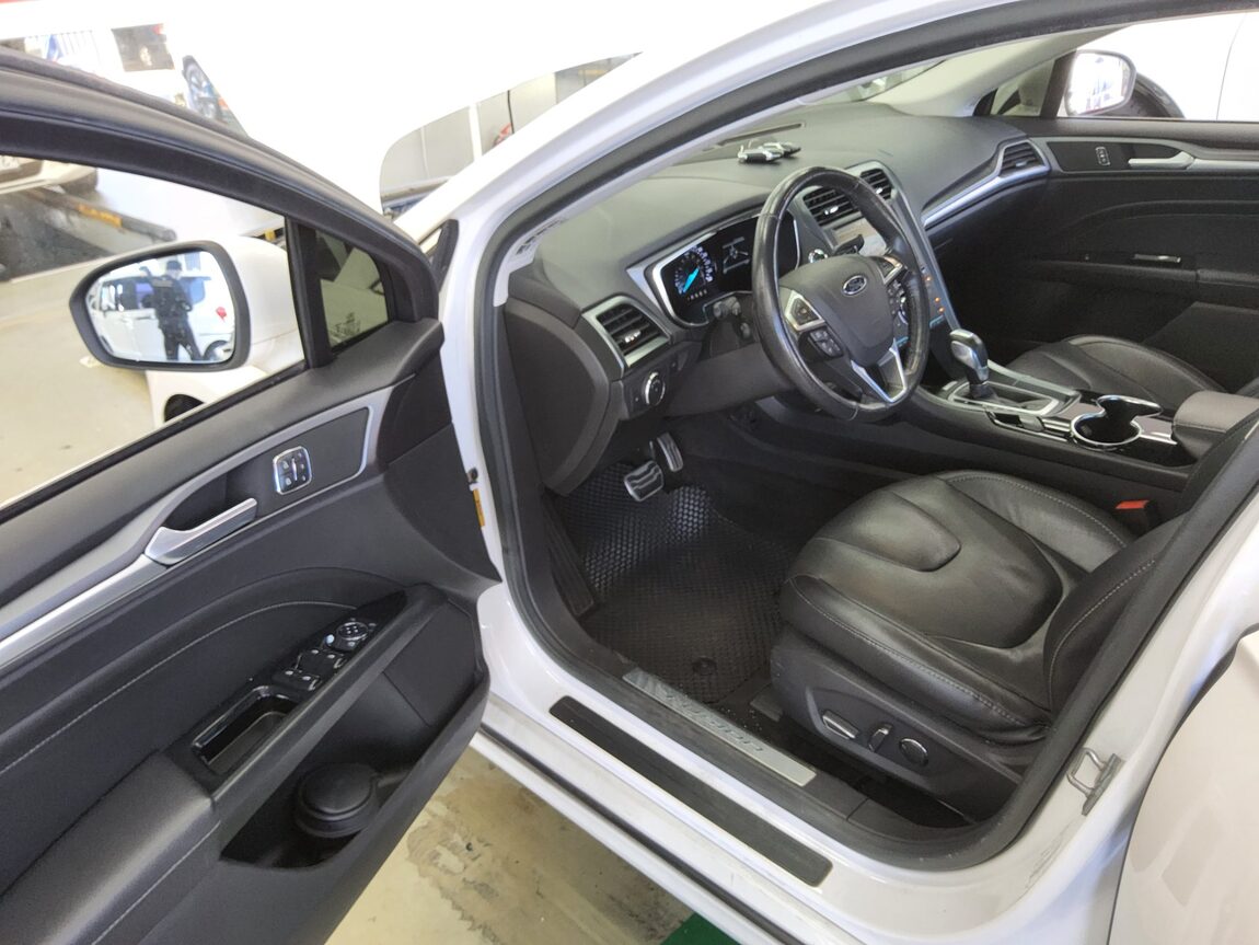 FORD FUSION (2ND GEN) 2.0 ECOBOOST TITANIUM 2015 - zdjęcie 10