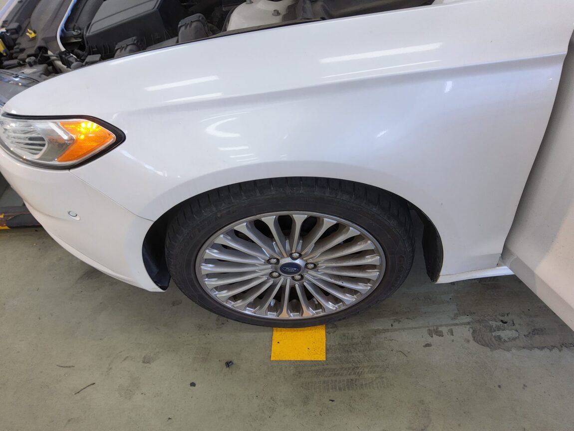 FORD FUSION (2ND GEN) 2.0 ECOBOOST TITANIUM 2015 - zdjęcie 23
