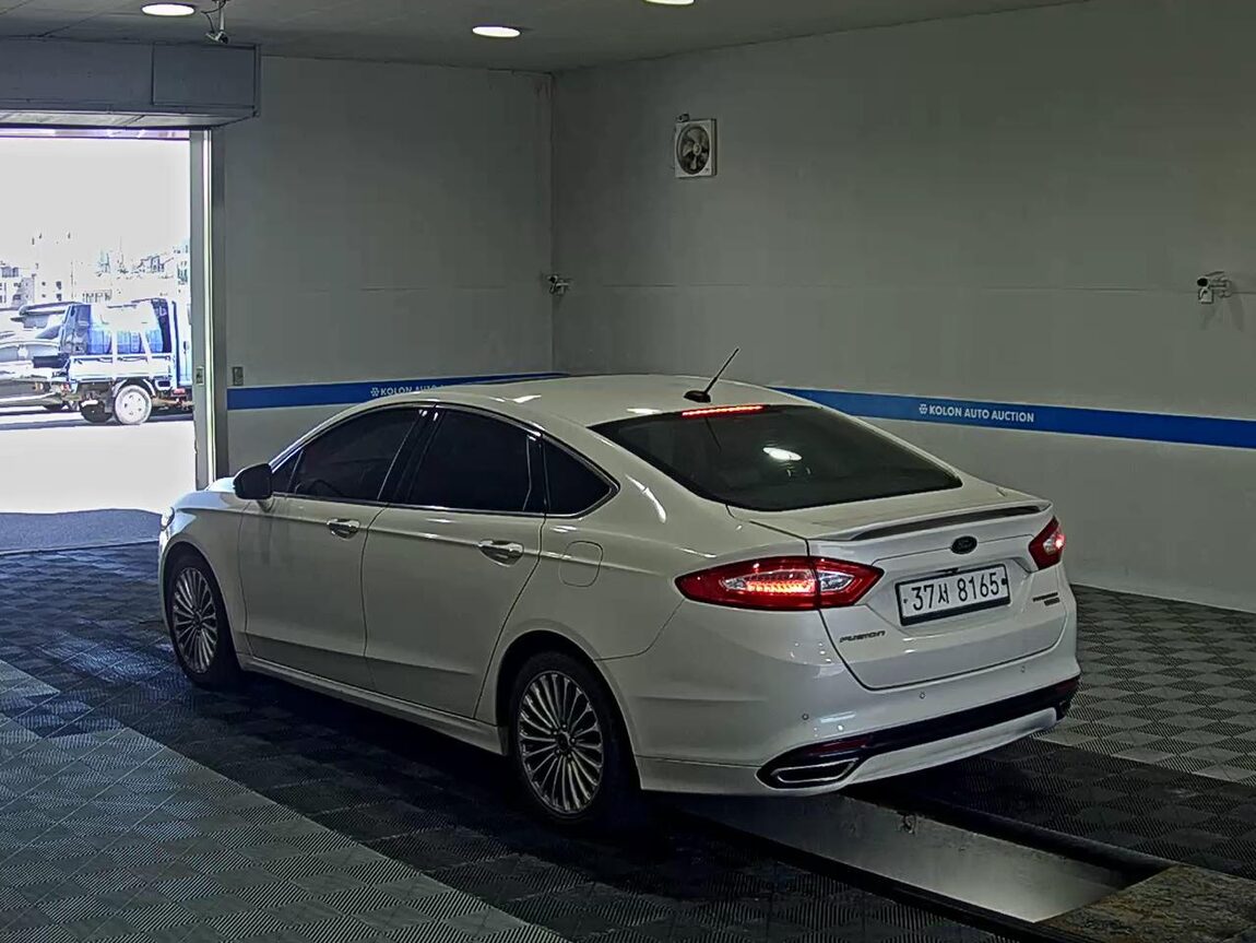 FORD FUSION (2ND GEN) 2.0 ECOBOOST TITANIUM 2015 - zdjęcie 6