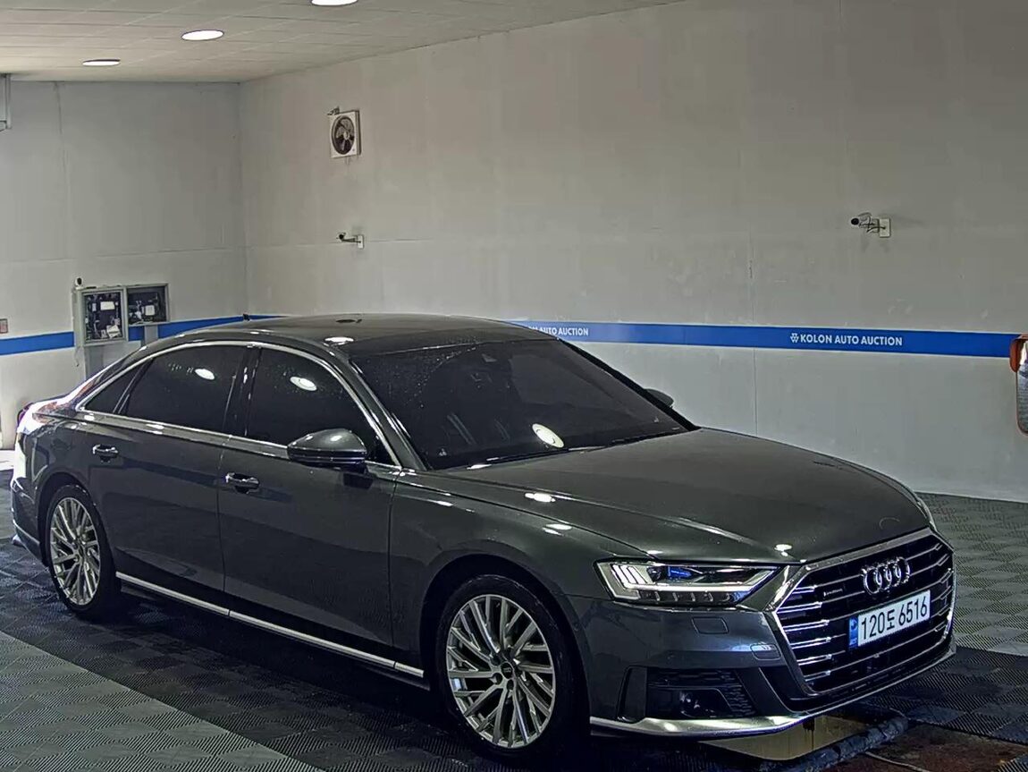 AUDI A8 (4TH GEN) L 55 TFSI QUATTRO 2021 - zdjęcie 3
