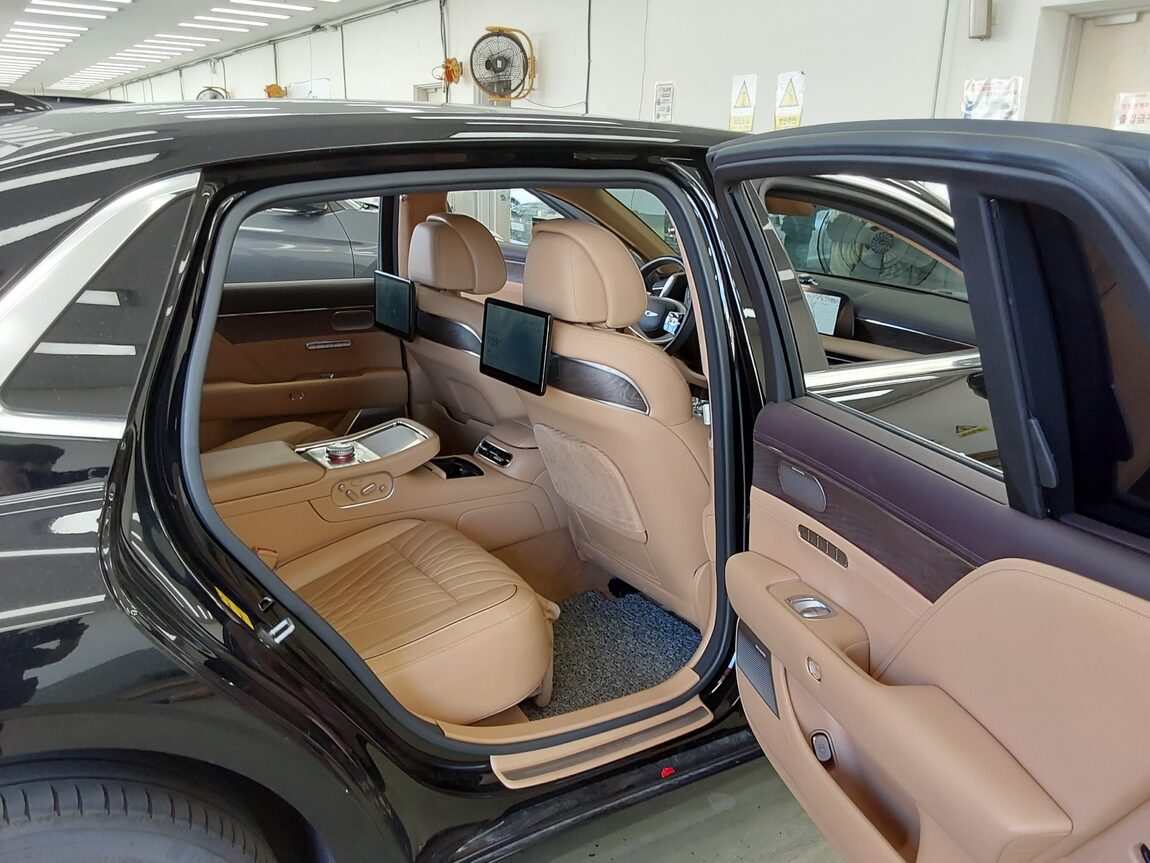 GENESIS NEW G90 3.5 TURBO AWD BASE MODEL 2023 - zdjęcie 13