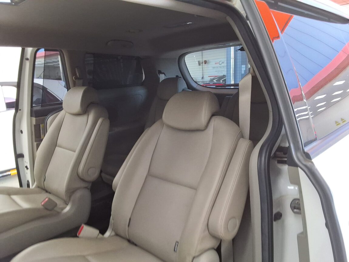KIA THE NEW CARNIVAL 9-SEATER DIESEL PRESTIGE 2019 - zdjęcie 13