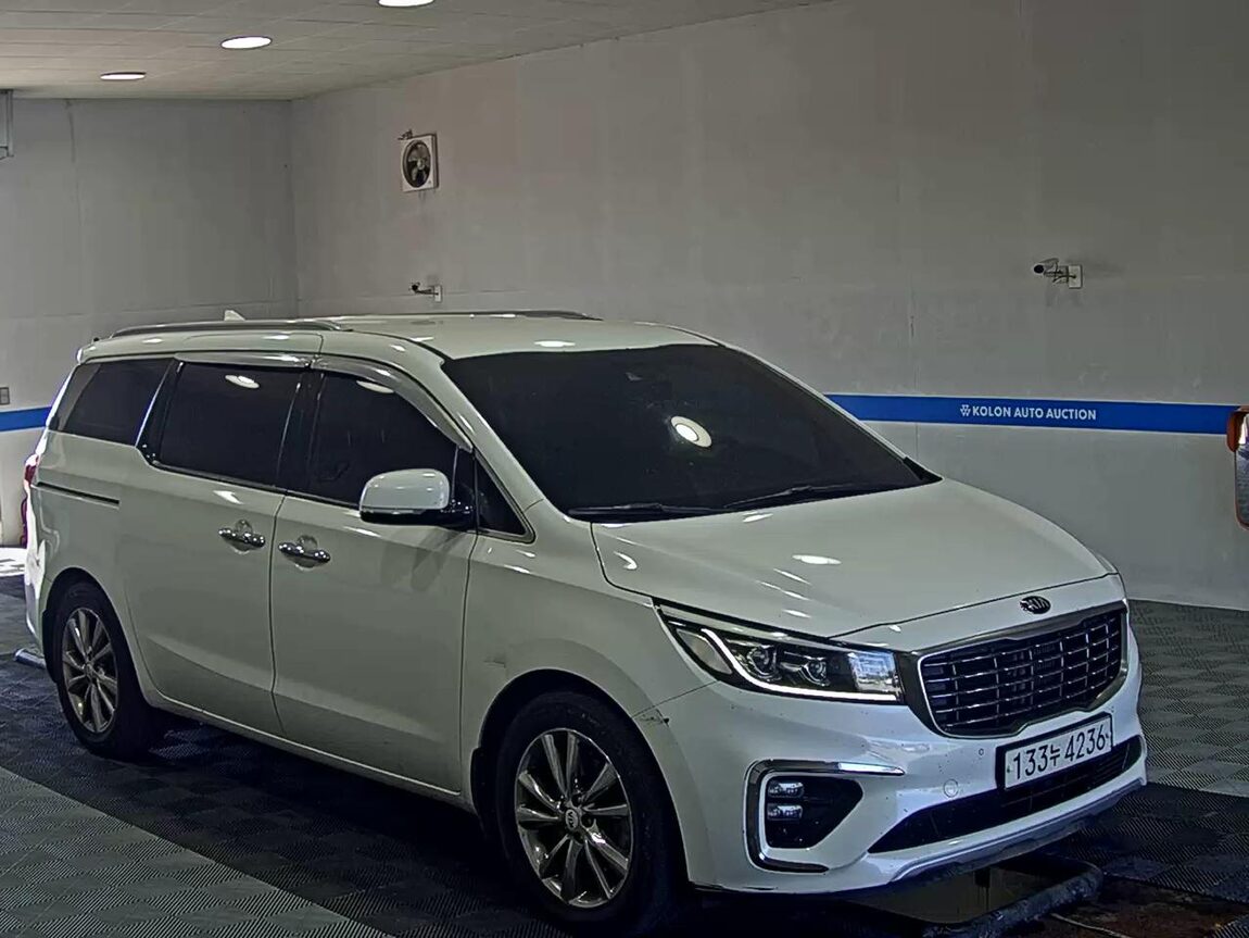 KIA THE NEW CARNIVAL 9-SEATER DIESEL PRESTIGE 2019 - zdjęcie 3