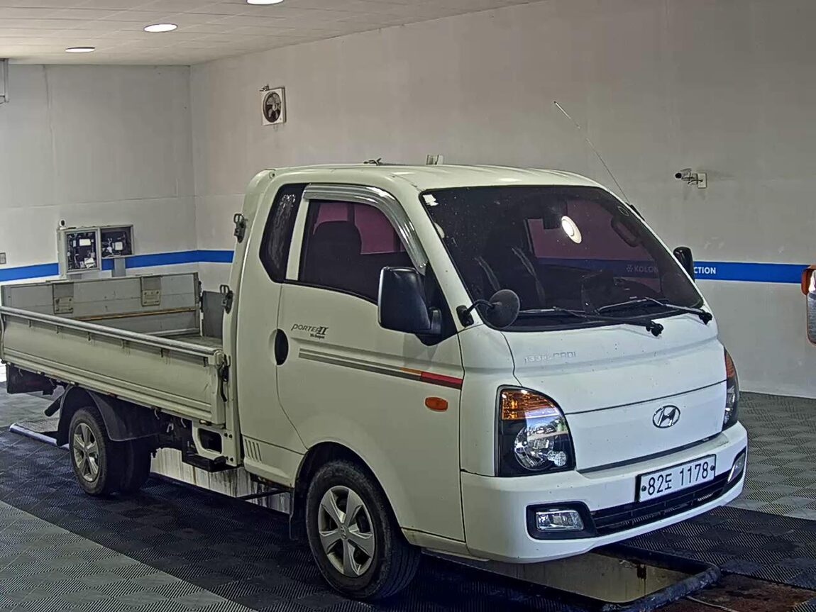 HYUNDAI PORTER II CRDi SUPER CAB EXTRA LONG WHEELBASE HIGH SUPER 2016 - zdjęcie 3