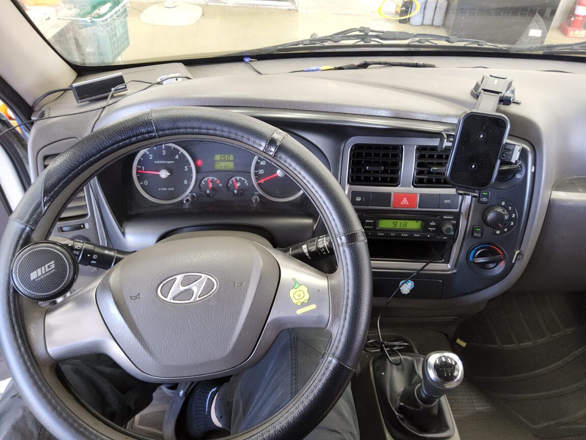 HYUNDAI PORTER II HIGH-ROOF BUILT-IN BOX TRUCK SUPER CAB 2015 - zdjęcie 15