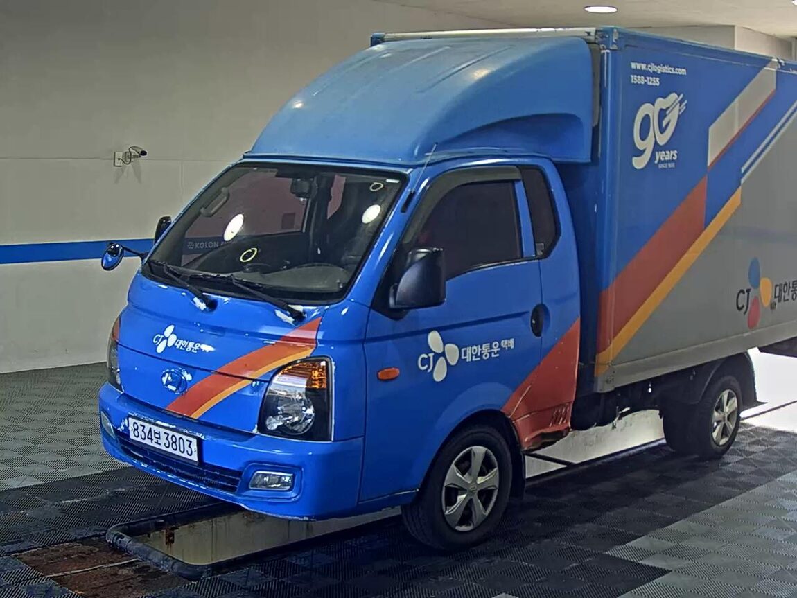 HYUNDAI PORTER II HIGH-ROOF BUILT-IN BOX TRUCK SUPER CAB 2015 - zdjęcie 2