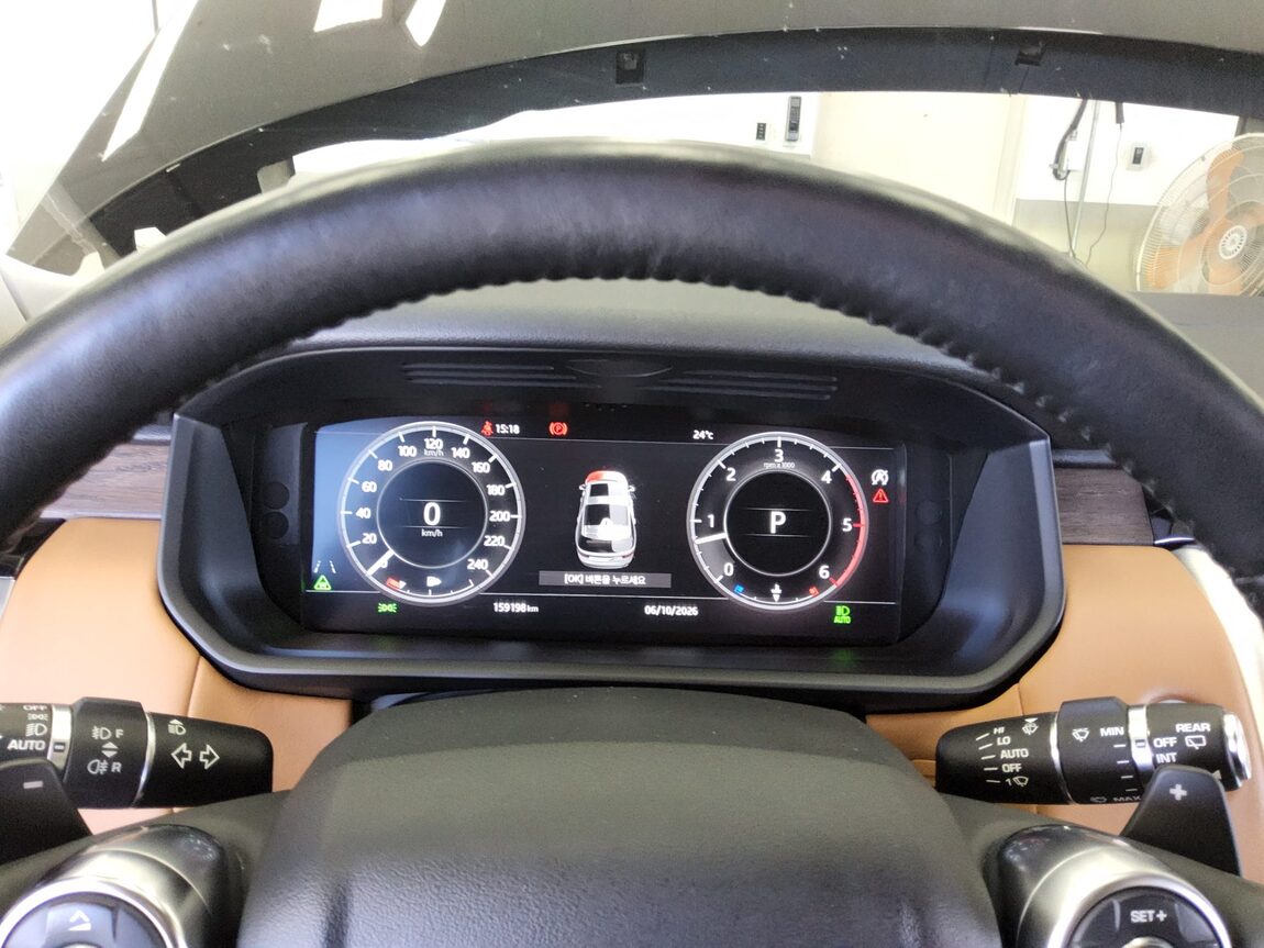 LAND ROVER DISCOVERY 5 3.0 TD6 HSE LUXURY 2018 - zdjęcie 9