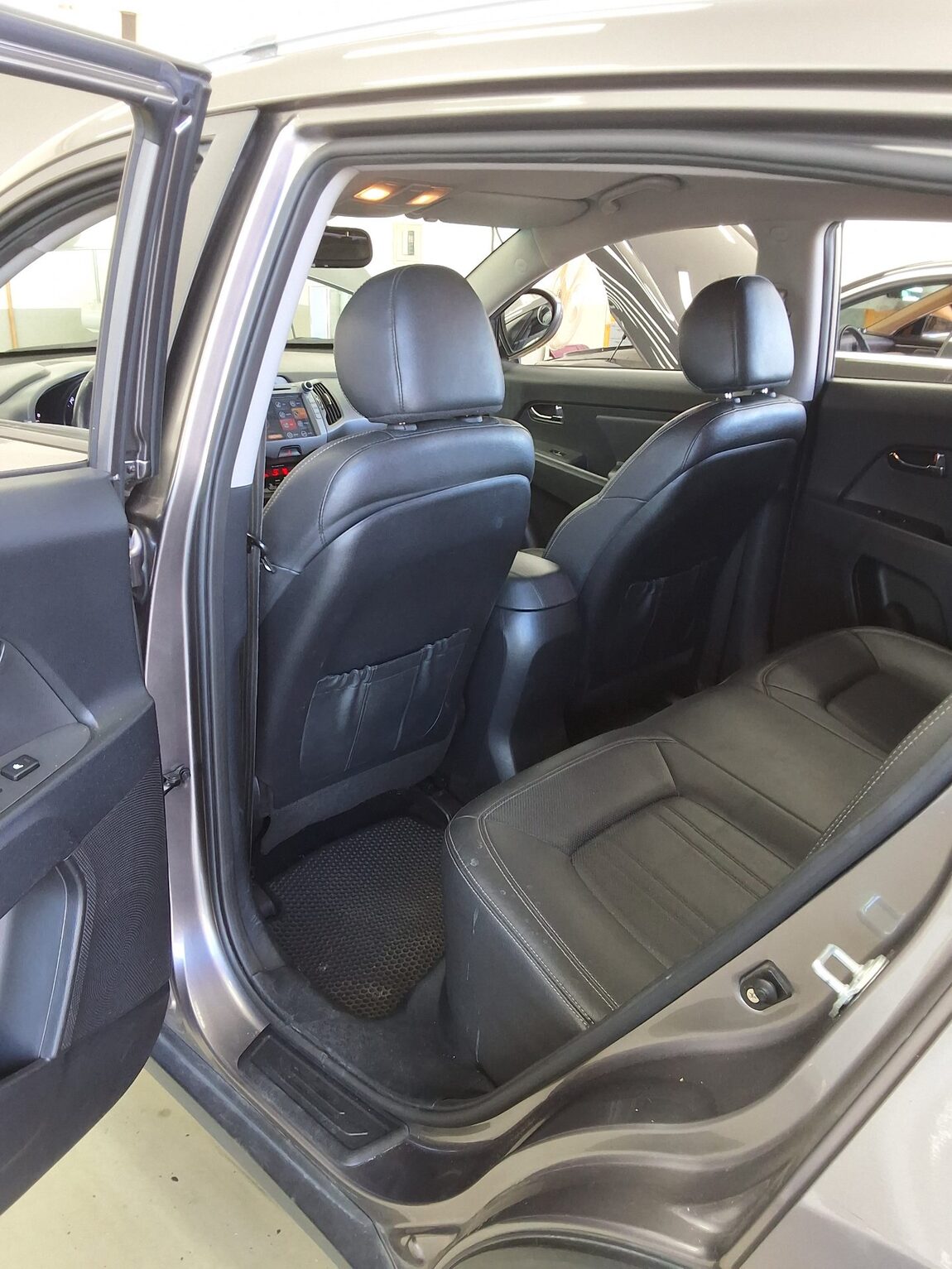 KIA SPORTAGE R DIESEL R2.0 2WD TLX LUXURY MODEL 2013 - zdjęcie 12