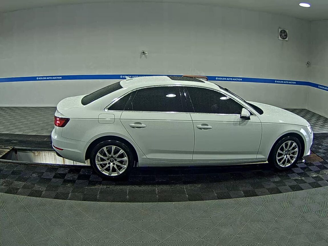 AUDI A4 (5TH GEN) 30 TDI 2018 - zdjęcie 4