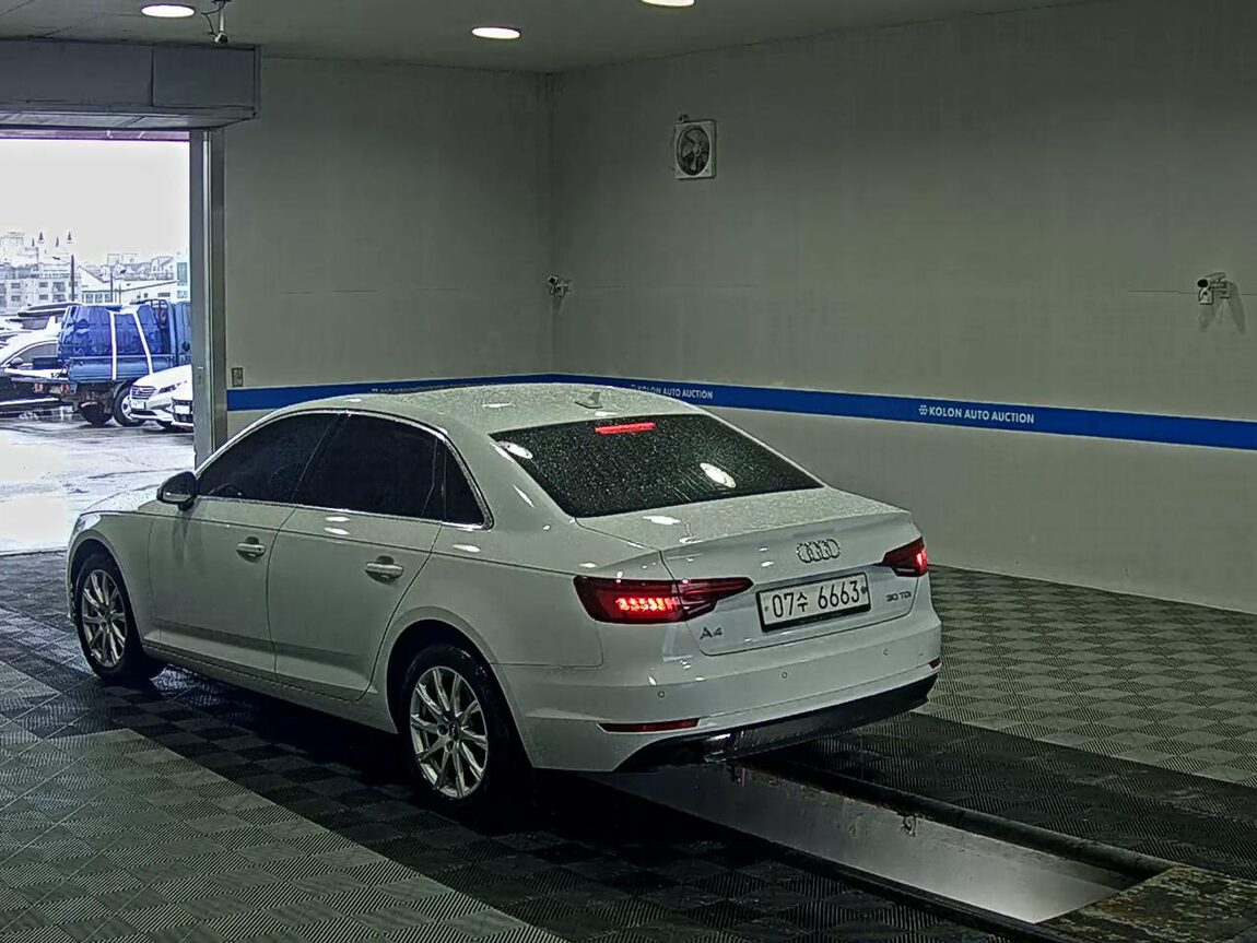 AUDI A4 (5TH GEN) 30 TDI 2018 - zdjęcie 6