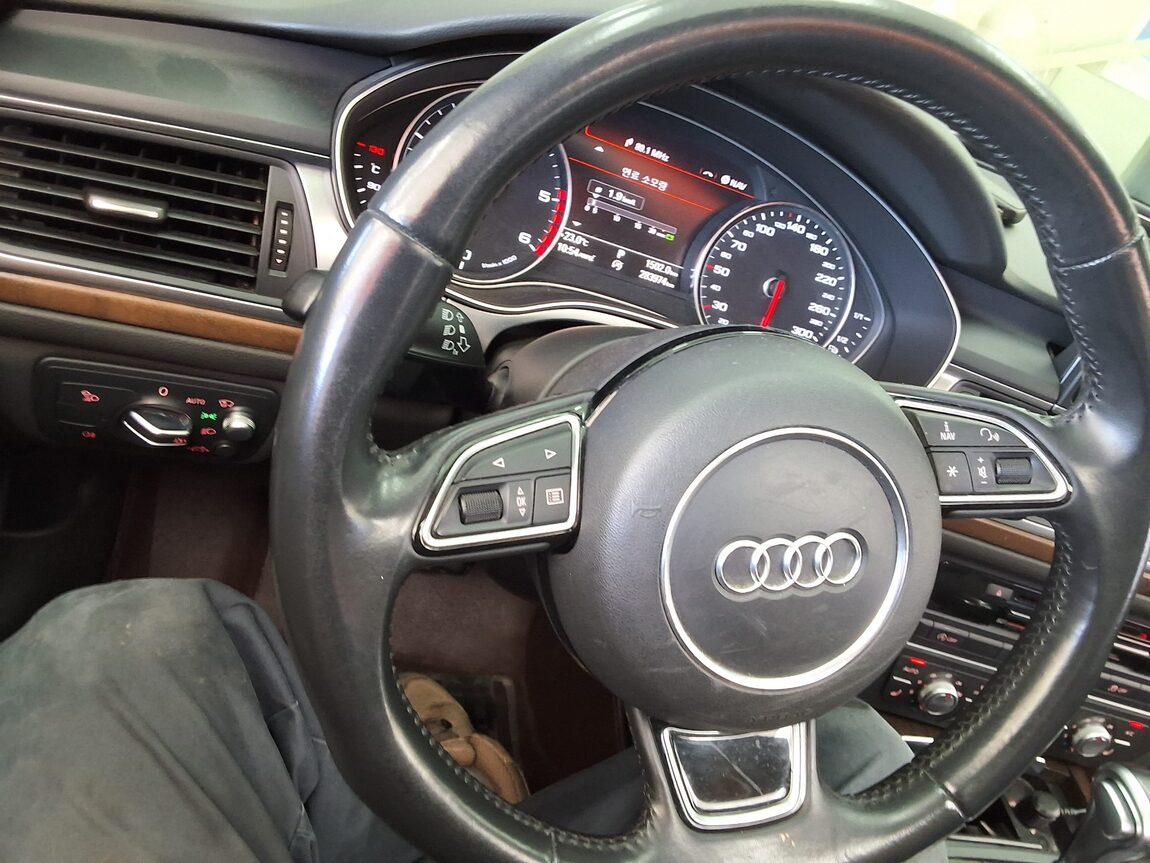 AUDI A6 (4TH GEN) 35 TDI DYNAMIC 2015 - zdjęcie 23