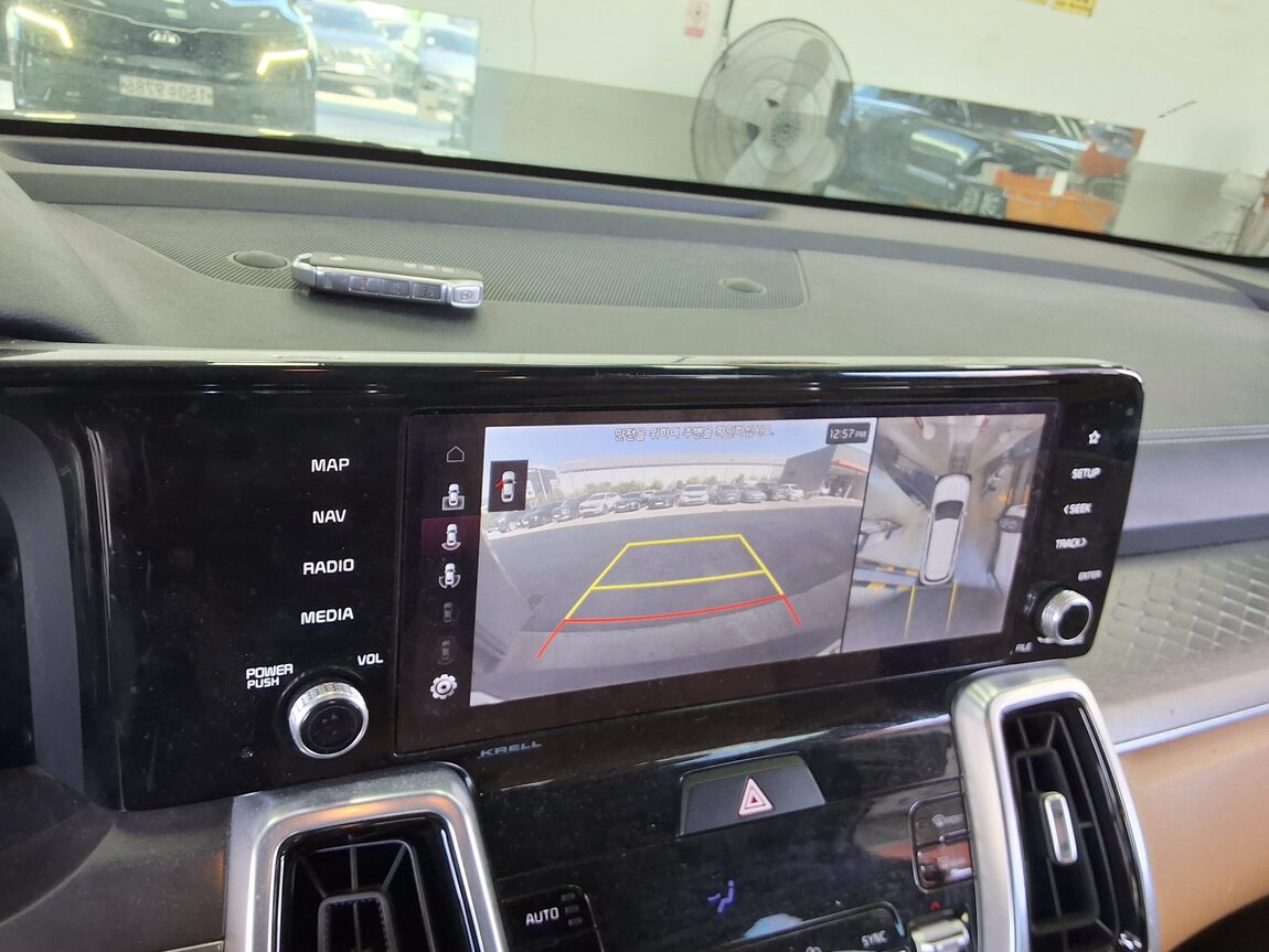 KIA NEW SORENTO (MQ4) 2.2 DIESEL 4WD SIGNATURE 2021 - zdjęcie 19