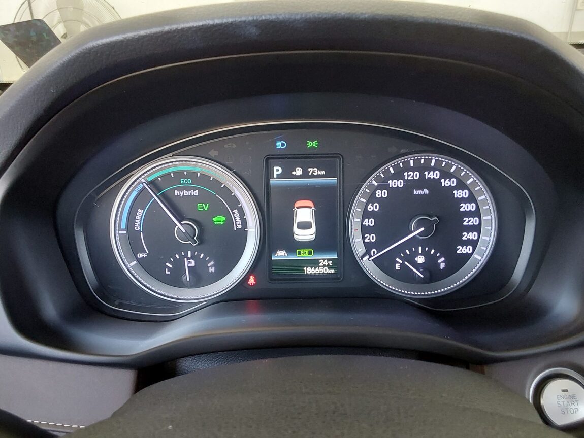 HYUNDAI GRANDEUR IG HYBRID 2.4 HEV EXCLUSIVE SPECIAL 2019 - zdjęcie 9