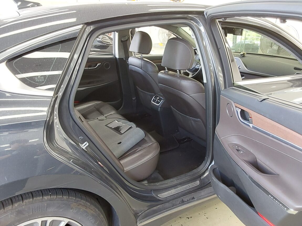 HYUNDAI GRANDEUR IG HYBRID 2.4 HEV EXCLUSIVE SPECIAL 2019 - zdjęcie 13