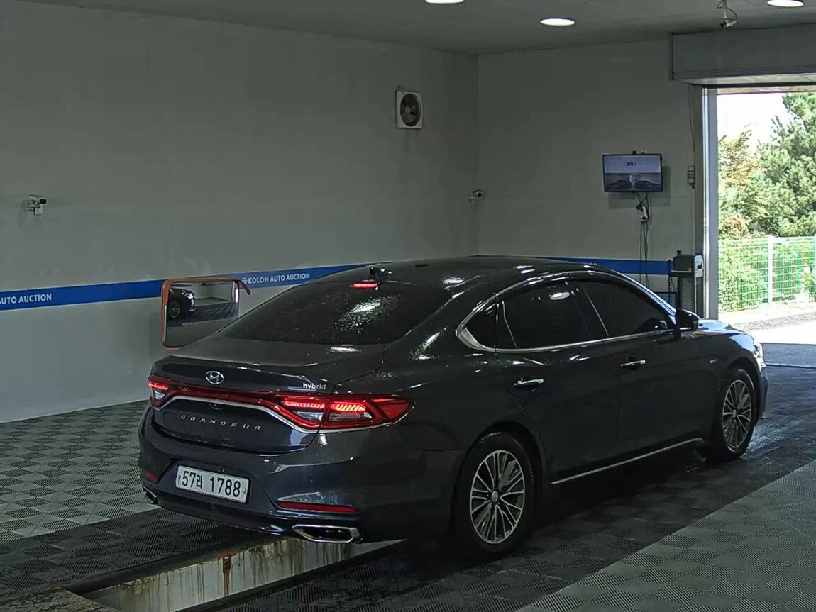 HYUNDAI GRANDEUR IG HYBRID 2.4 HEV EXCLUSIVE SPECIAL 2019 - zdjęcie 5
