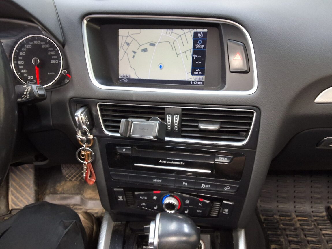 AUDI Q5 2.0 TDI QUATTRO 2013 - zdjęcie 24