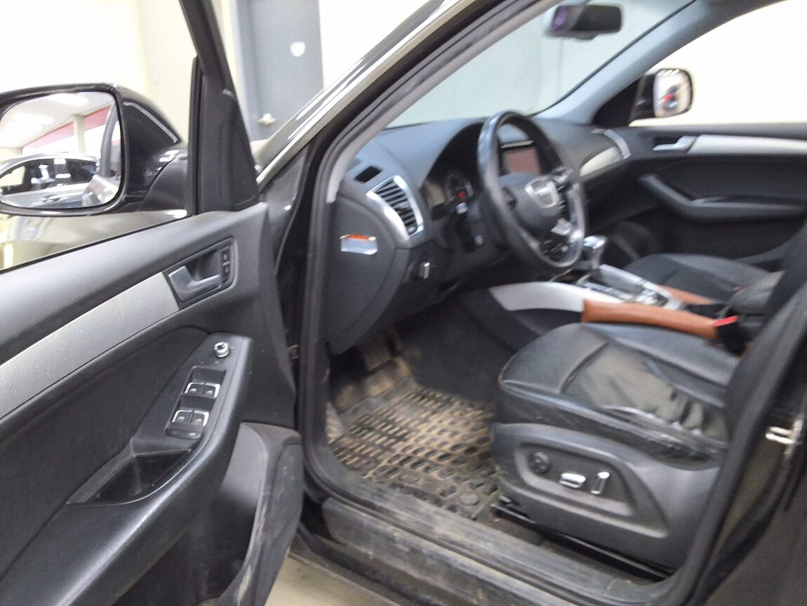 AUDI Q5 2.0 TDI QUATTRO 2013 - zdjęcie 11