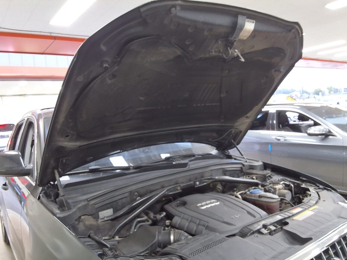 AUDI Q5 2.0 TDI QUATTRO 2013 - zdjęcie 18