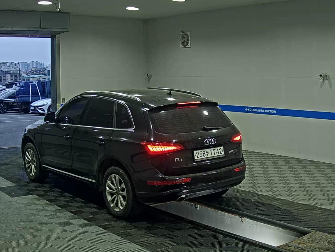 AUDI Q5 2.0 TDI QUATTRO 2013 - zdjęcie 6