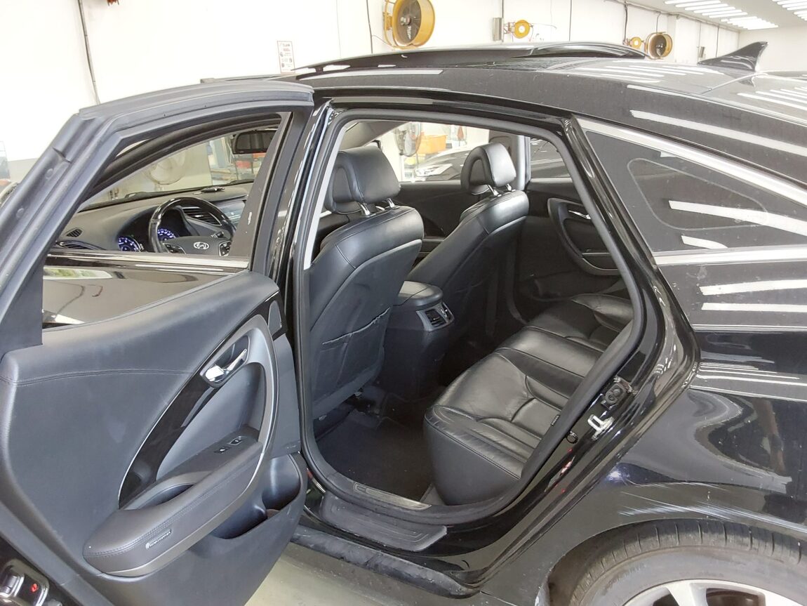 HYUNDAI GRANDEUR HG HG 300 PREMIUM 2016 - zdjęcie 12